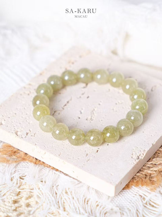 Desert garnet bracelet