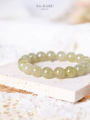 Desert garnet bracelet