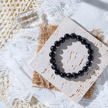 Gold luck stone (black silver line stone) bracelet