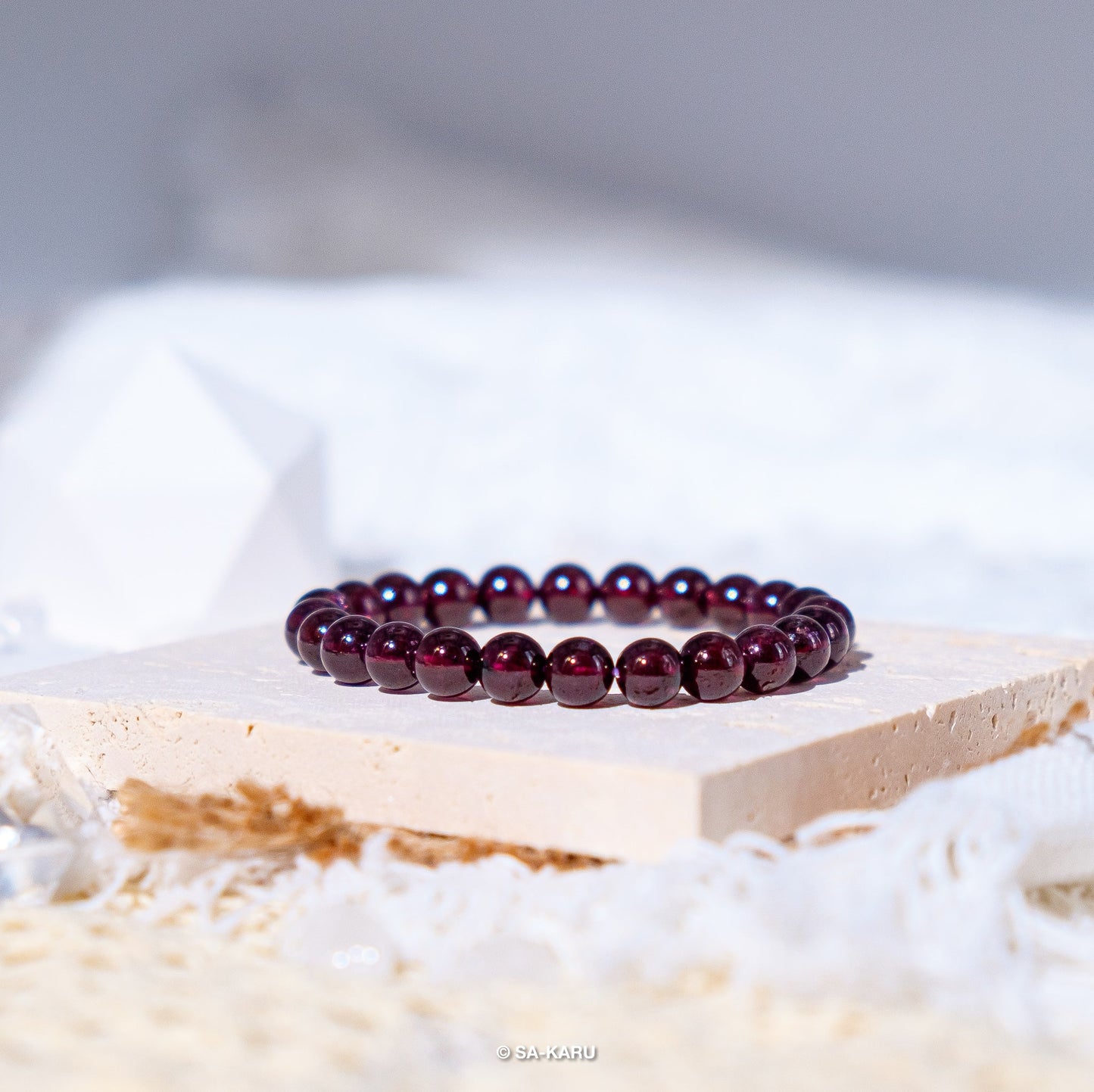 Purple tooth black garnet bracelet (reddish)